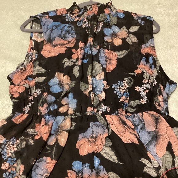 NWOT Torrid black floral clip dot dress with removable slip, size 1 - Picture 2 of 8